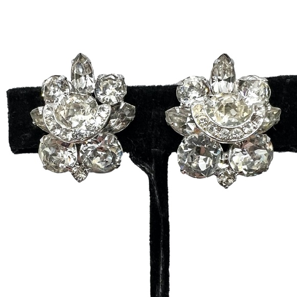 EISENBERG 1940s-50s RHINESTONE CLIP ON EARRINGS - Picture 1 of 16